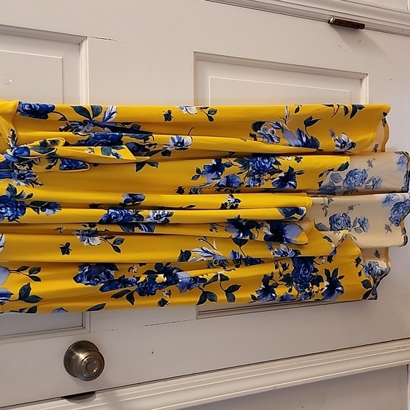 Bebe High Low Dress in Yellow and Blue Floral - Picture 3 of 8